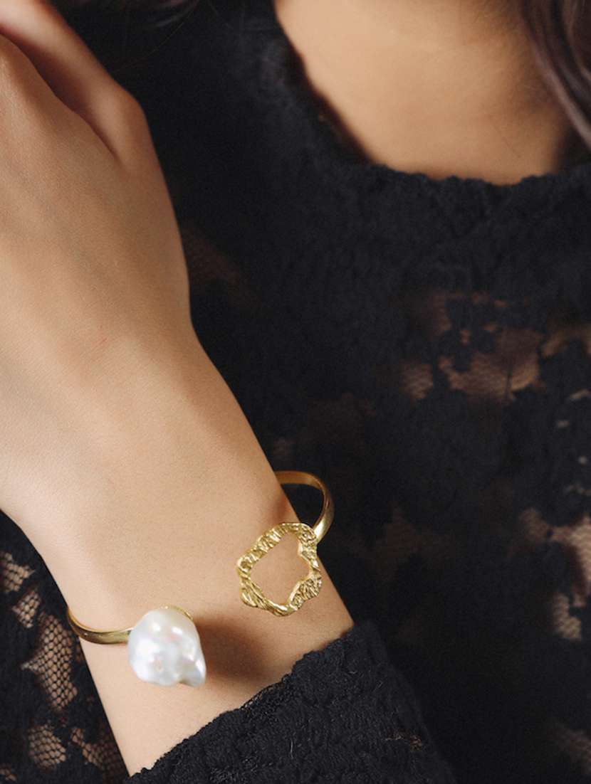 gold plated cuffs bracelet - 17637491 -  Standard Image - 2