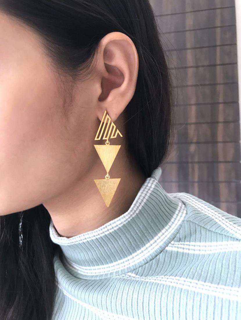 gold plated drop earring - 17637511 - Standard Image - 2