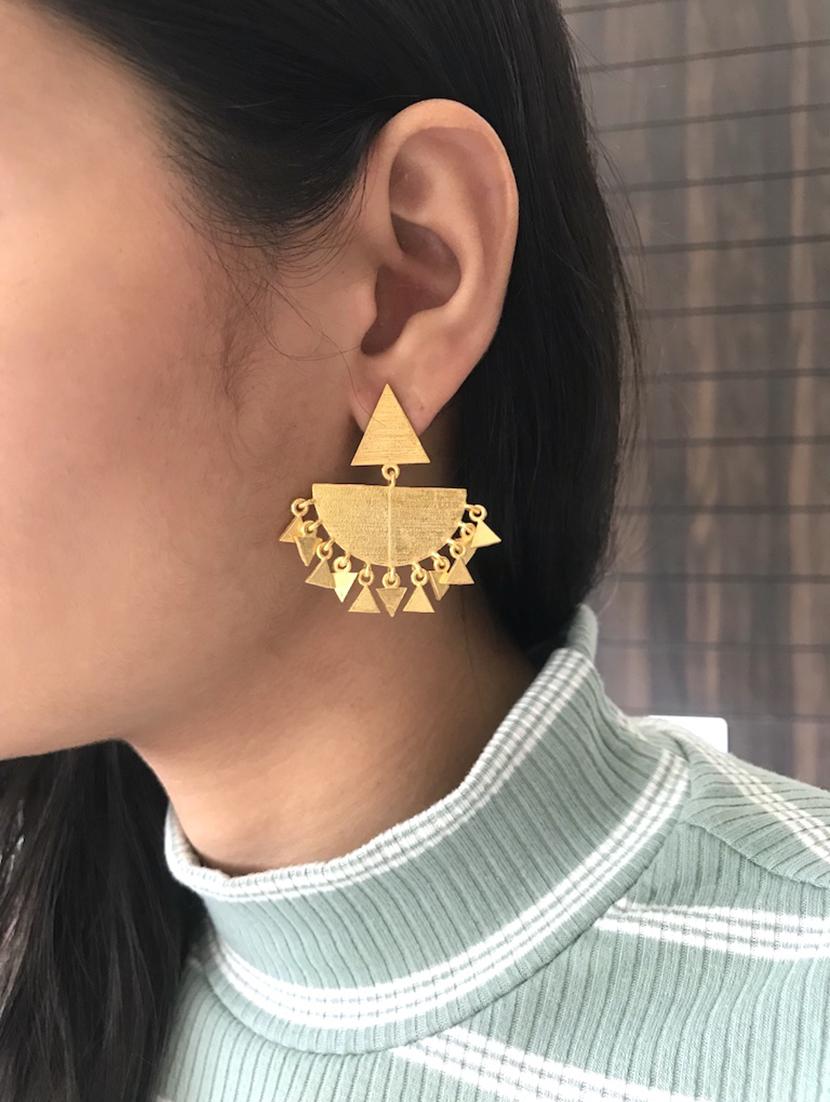 gold plated drop earring - 17637514 - Standard Image - 2
