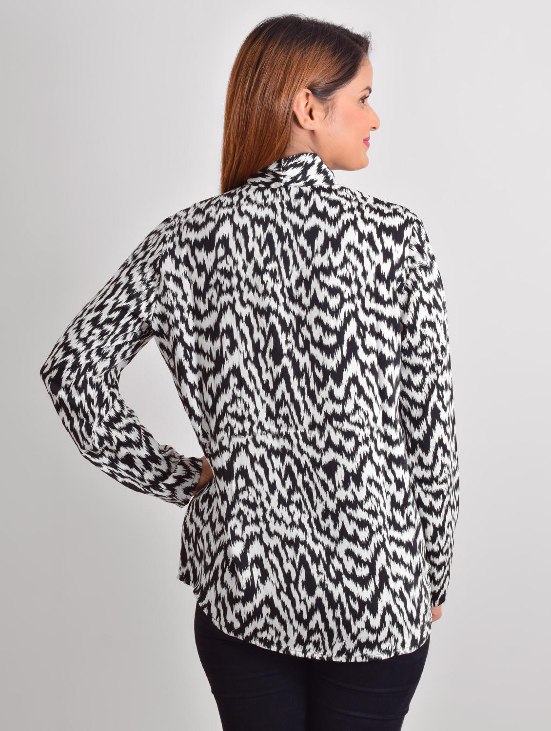 tie up neck printed top - 17661200 - Standard Image - 2