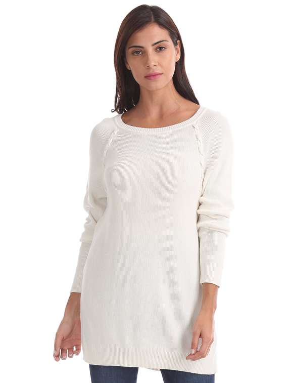 round neck textured pullover