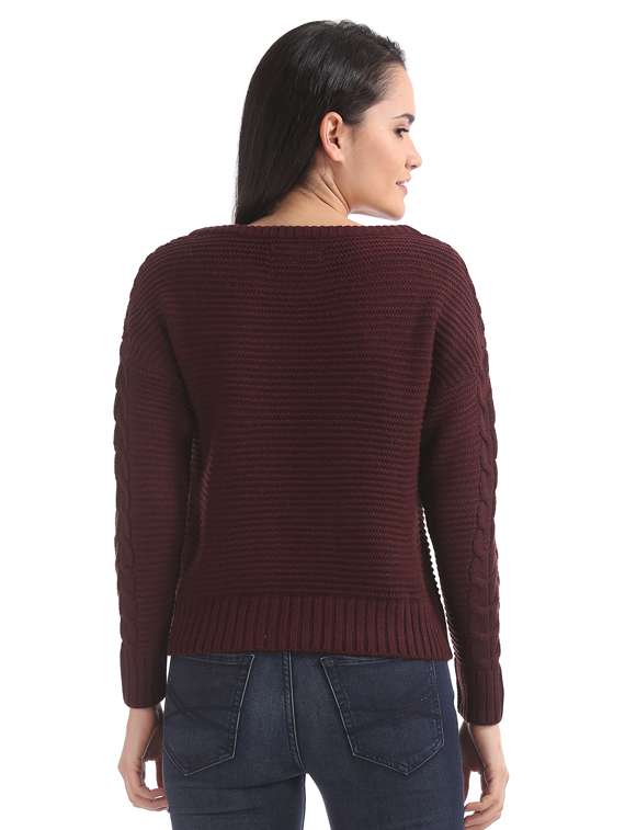 round neck knitted pullover  - 17666633 -  Standard Image - 2