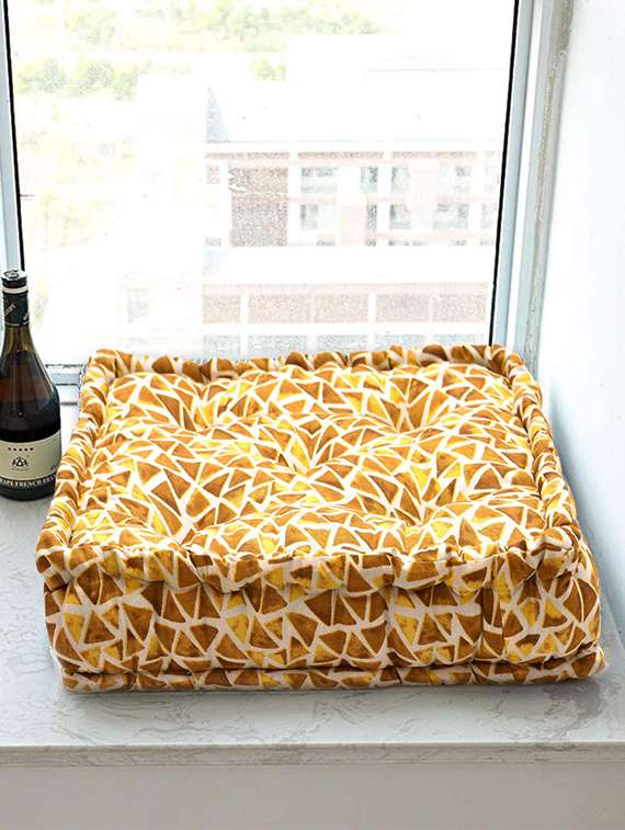 rustic linen brown cottoncozy chair box size 16x16 a handle for convenience piece 1