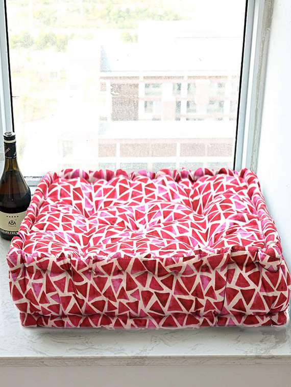 rustic linen pink cottoncozy chair box size 16x16 a handle for convenience piece 1