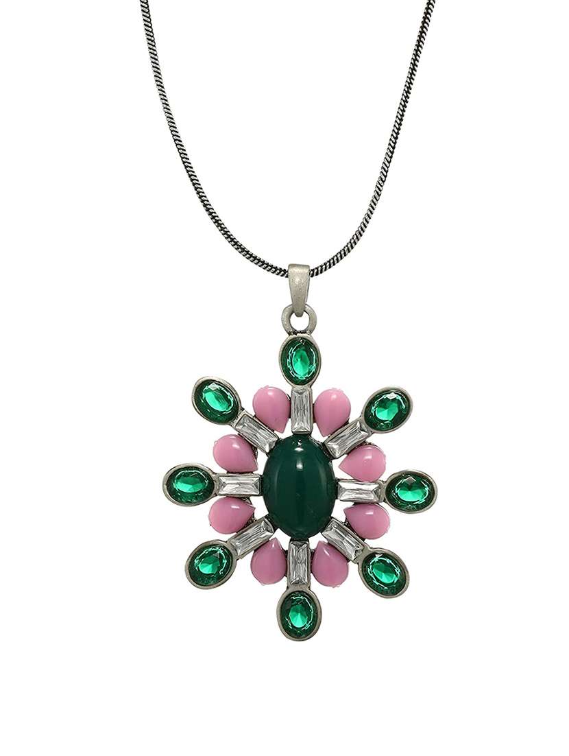 silver metal pendant