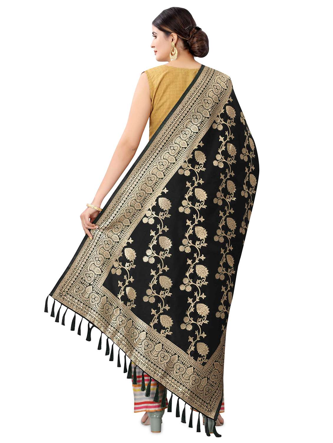 black silk dupatta - 17690766 -  Standard Image - 2