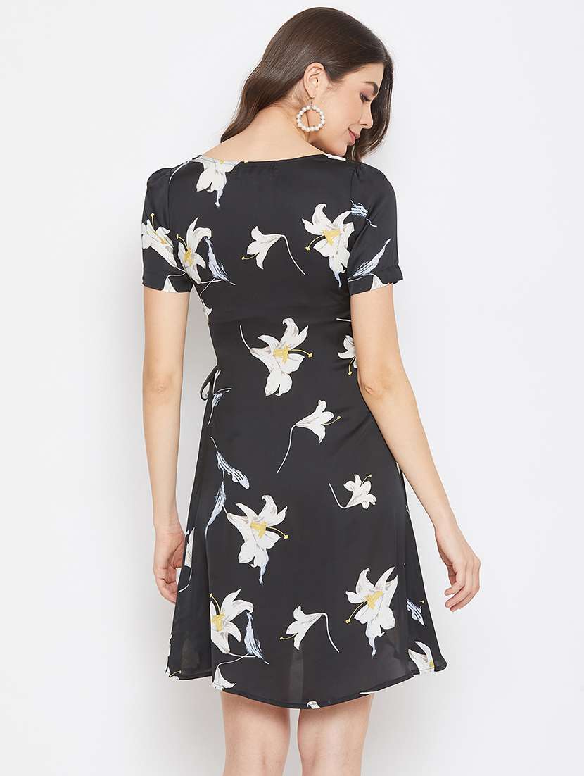 tie front floral wrap dress - 17709281 -  Standard Image - 2