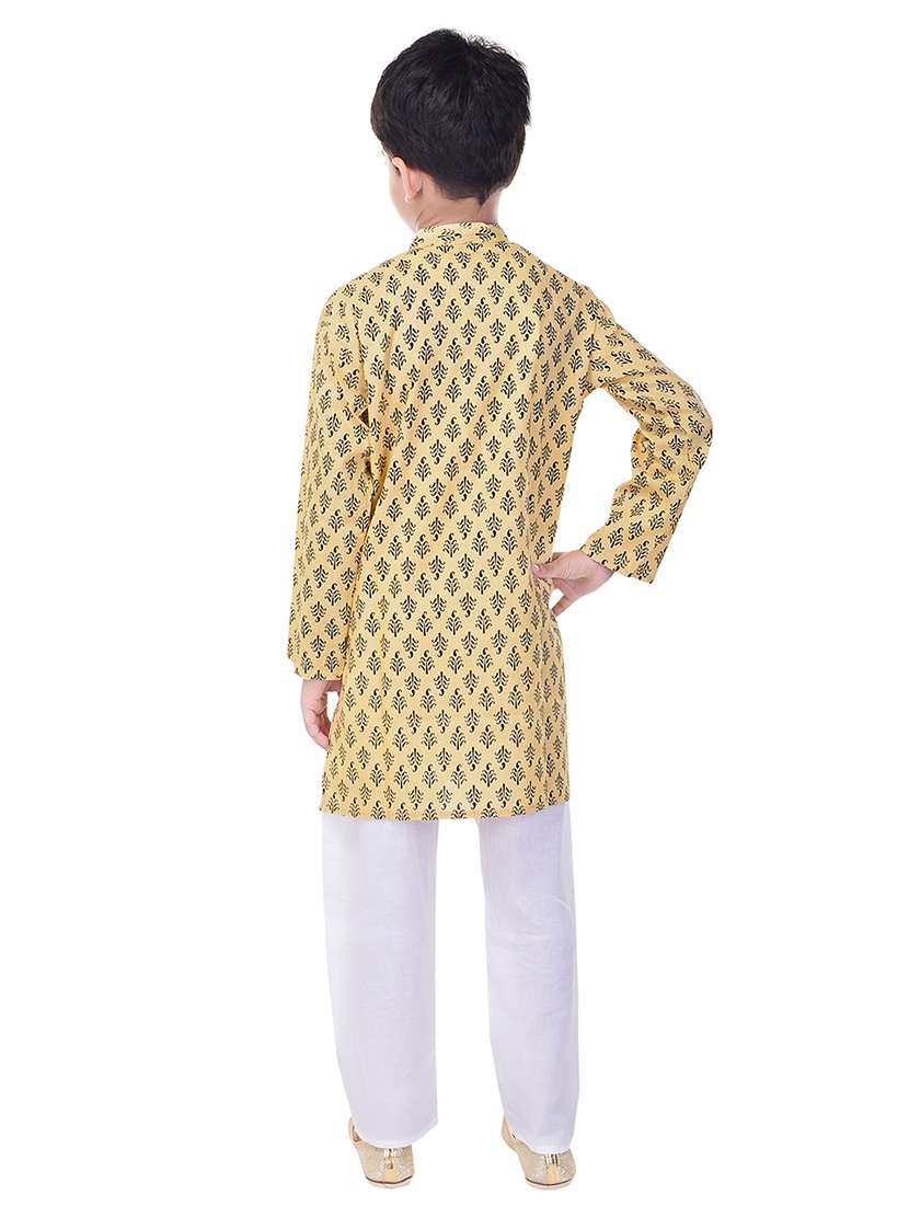 mandarin neck printed kurta with pajama set  - 17734398 -  Standard Image - 2