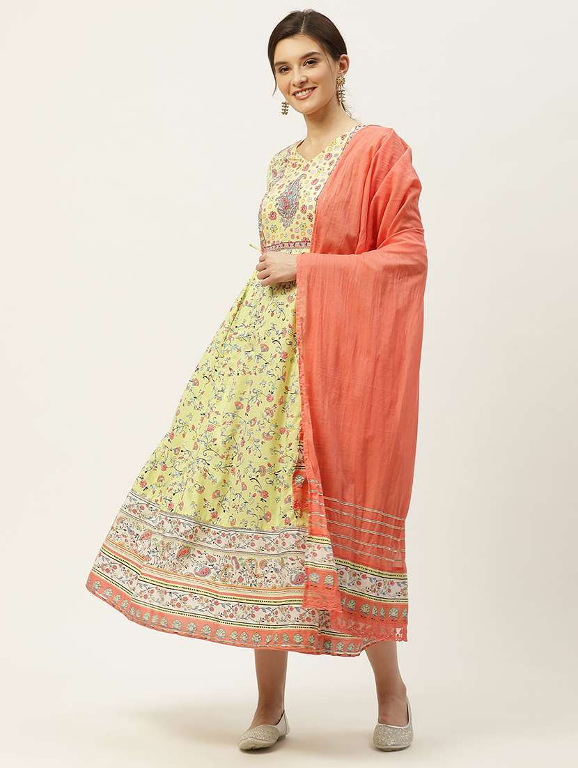 floral flared kurta dupatta set with scrunchie