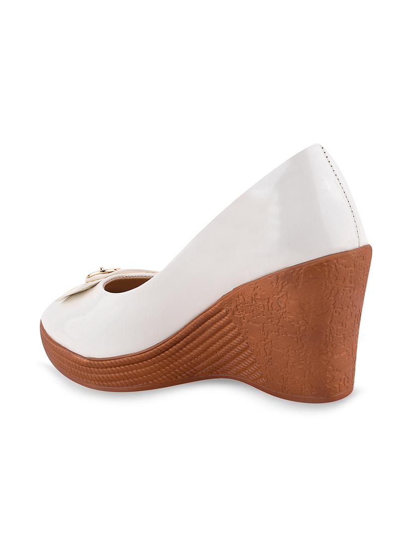 calzado women's casualwear beige color solid pumps heels belliey shoes - 17750973 - Standard Image - 2