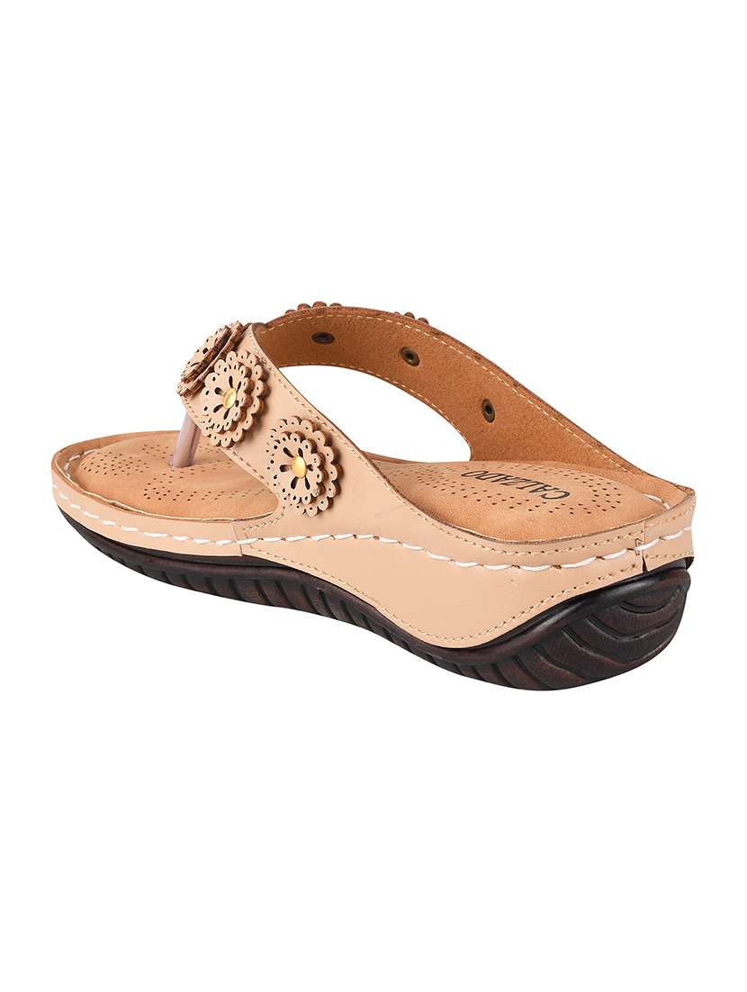 beige toe separator sandal - 17750985 -  Standard Image - 2