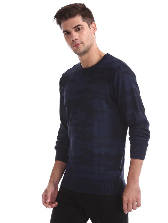 navy blue camouflage pullover - 17761370 - Standard Image - 2
