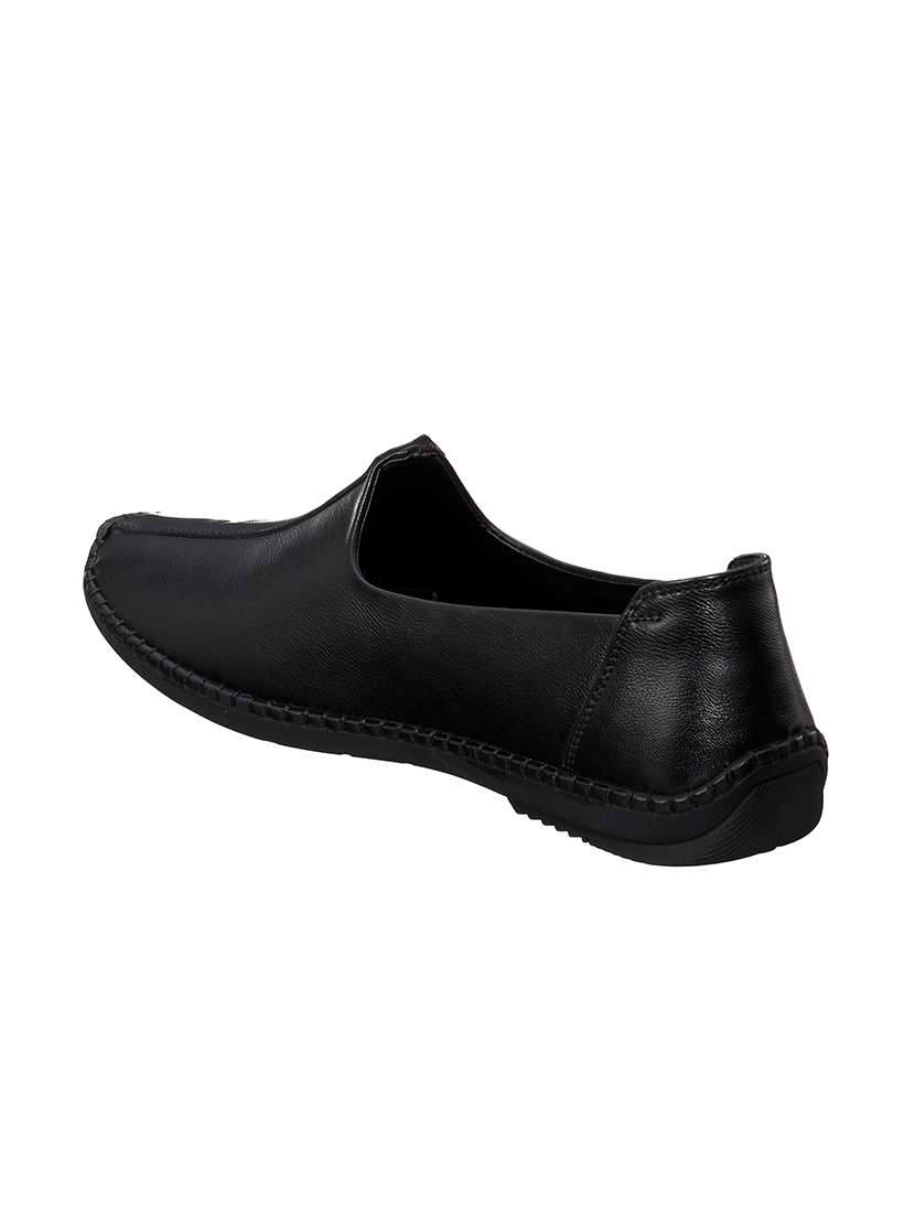 black pu slip on mojaris - 17762257 -  Standard Image - 2