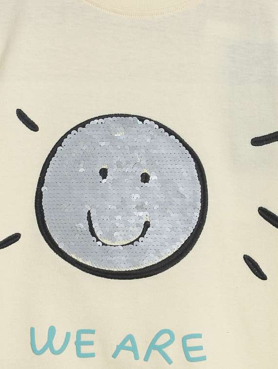 beige graphic  t-shirt - 17765453 -  Standard Image - 2