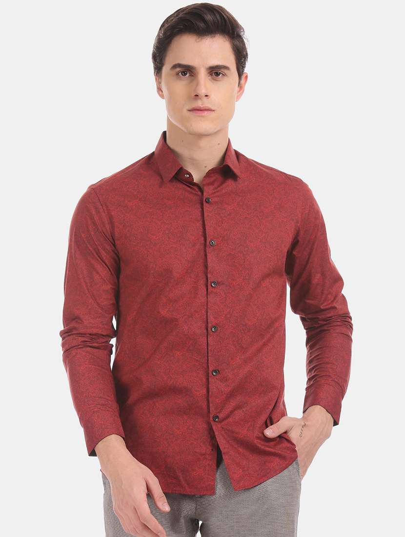 maroon printed casual shirt