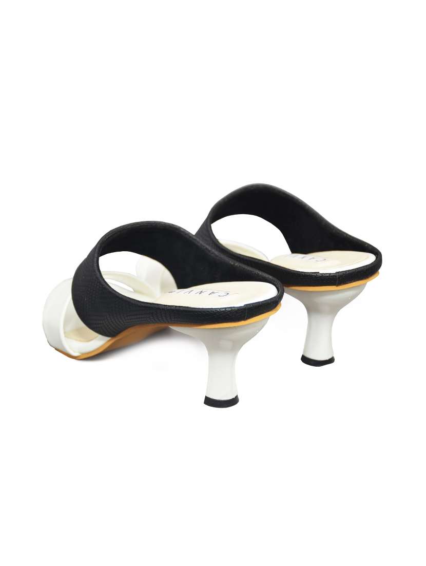 white patent leather one toe sandals - 17774462 -  Standard Image - 2