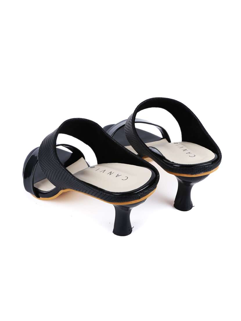 black patent leather one toe sandals - 17774464 -  Standard Image - 2