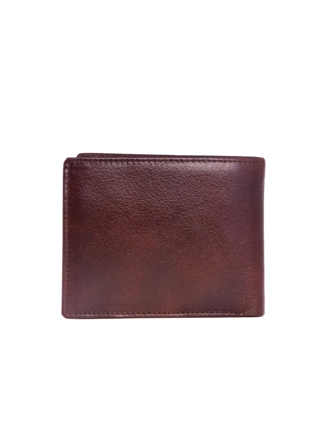 to accommodate daily essentials in a - 17791869 - Standard Image - 2