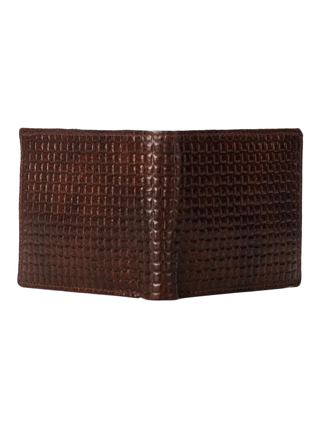 to accommodate daily essentials in a - 17794062 - Standard Image - 2