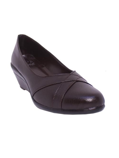 brown pu slip on formal shoes - 17806730 - Standard Image - 0