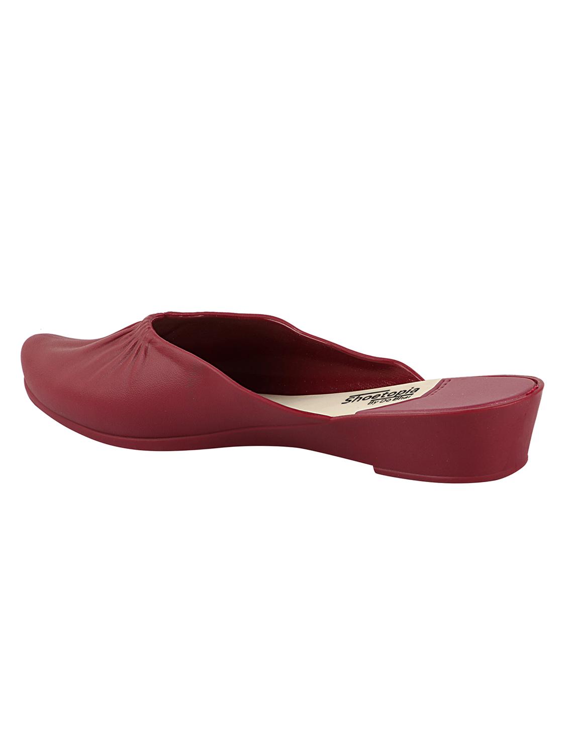 red synthetic slip on sandals - 17808253 - Standard Image - 2