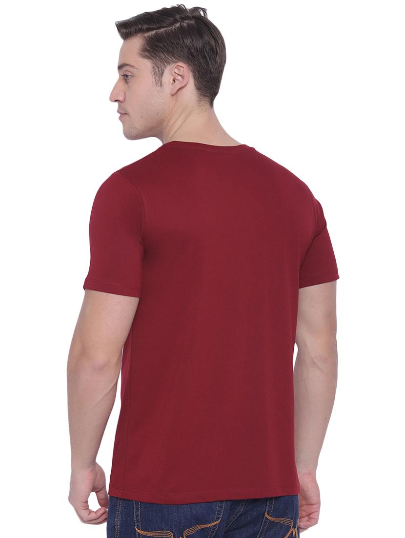 maroon chest print t-shirt - 17812868 - Standard Image - 2