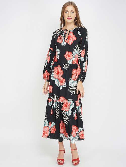 women's  floral dress - 17822224 -  Standard Image - 0