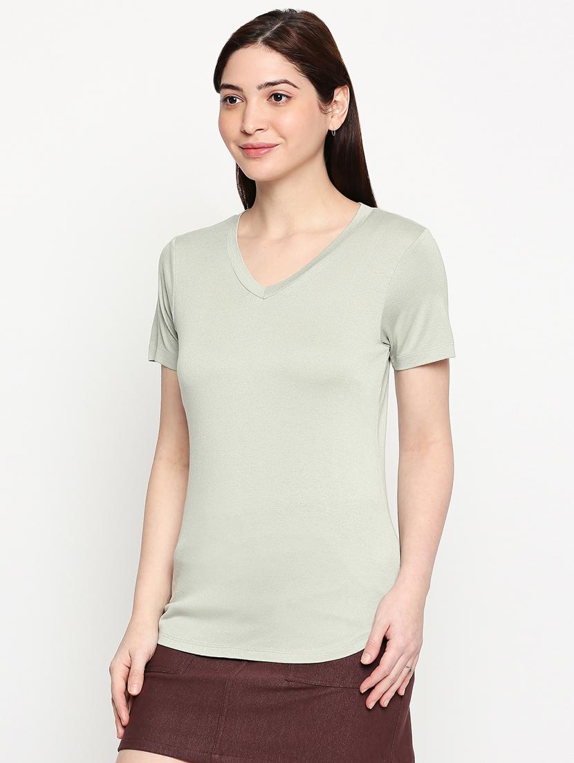 v neck solid t-shirt - 17822505 - Standard Image - 2