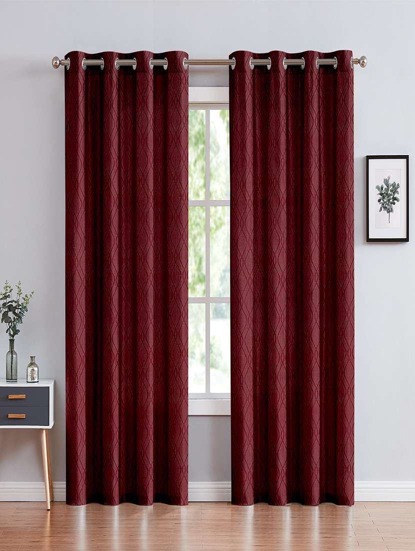 cortina emboos new polyester door curtain 7ft-pack of 2 -maroon