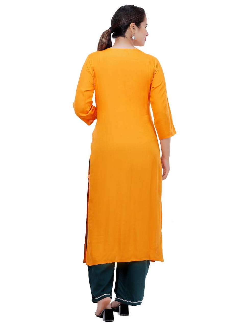 the rayon embroidery kurta is prettified  - 17850456 -  Standard Image - 7