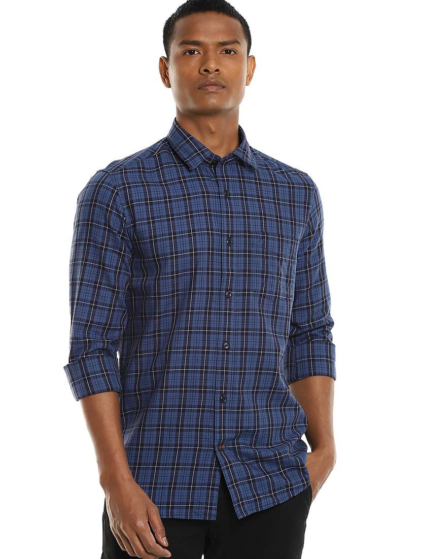 blue checkered casual shirt