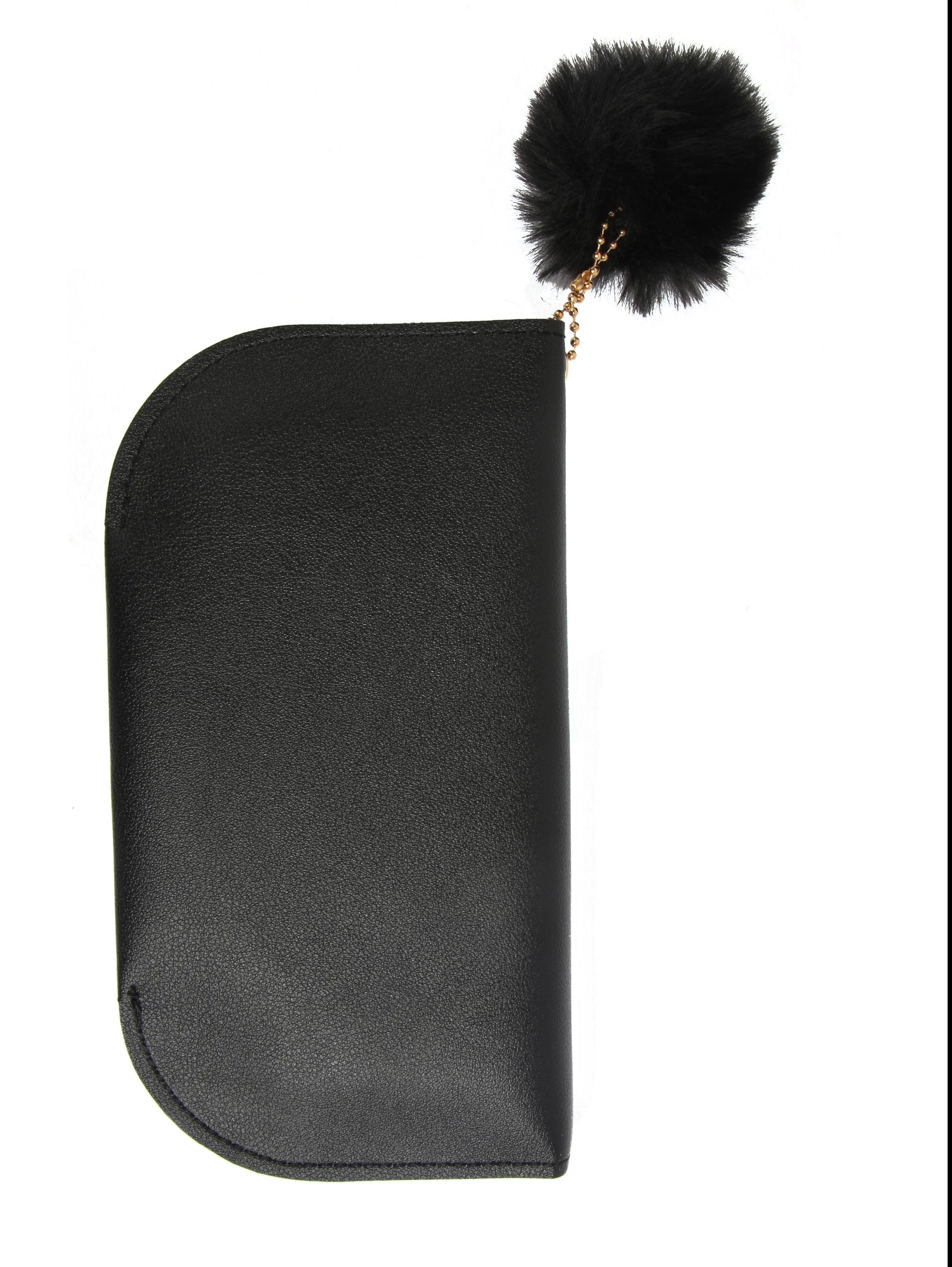 this beautiful hand coin purse comes - 17885347 - Standard Image - 2