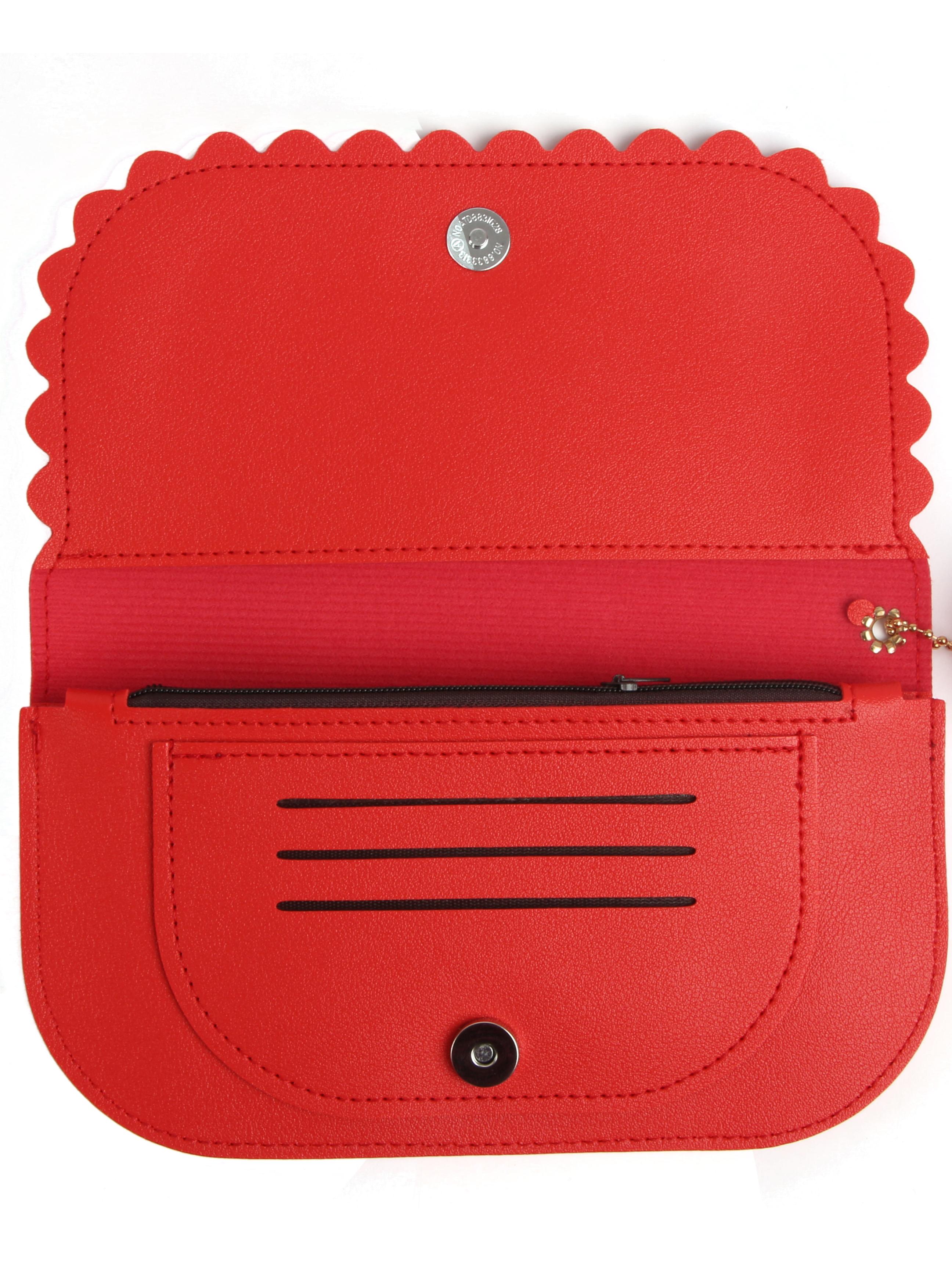 this beautiful hand coin purse comes - 17885388 - Standard Image - 2