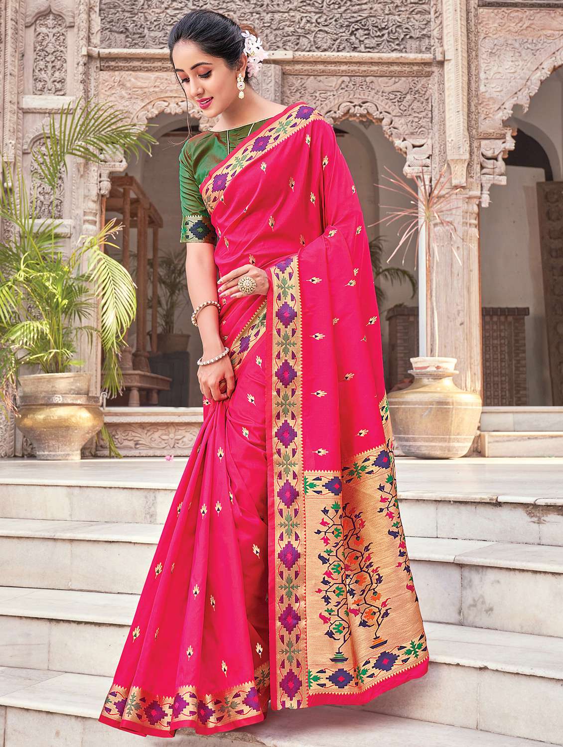 women's banarasi saree