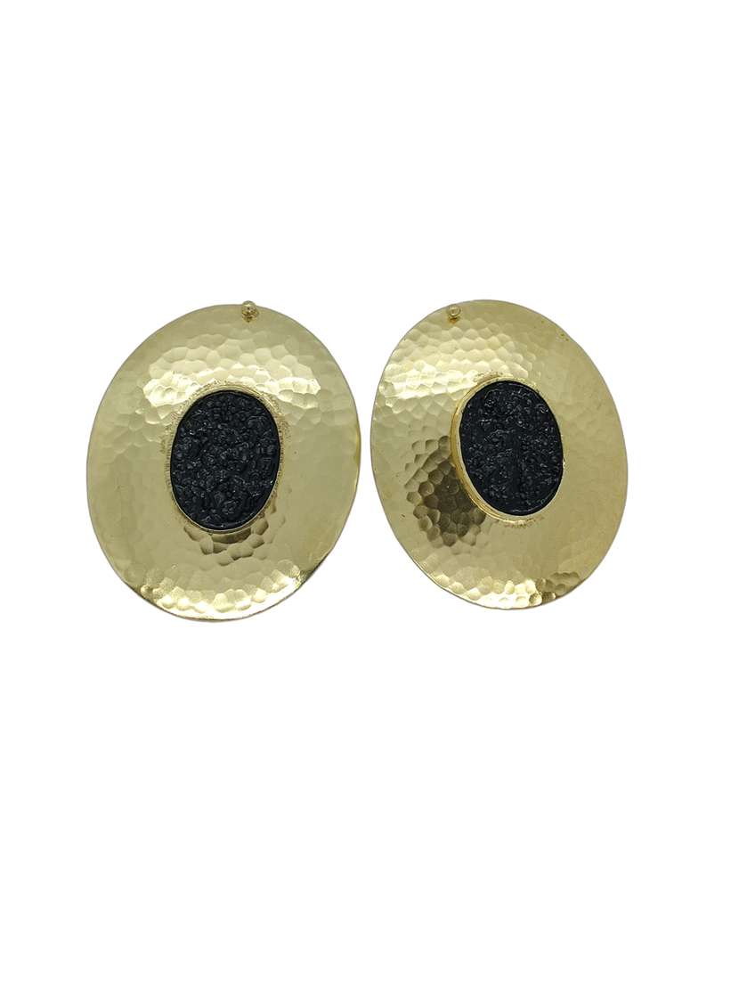 black enamel essence studs earring