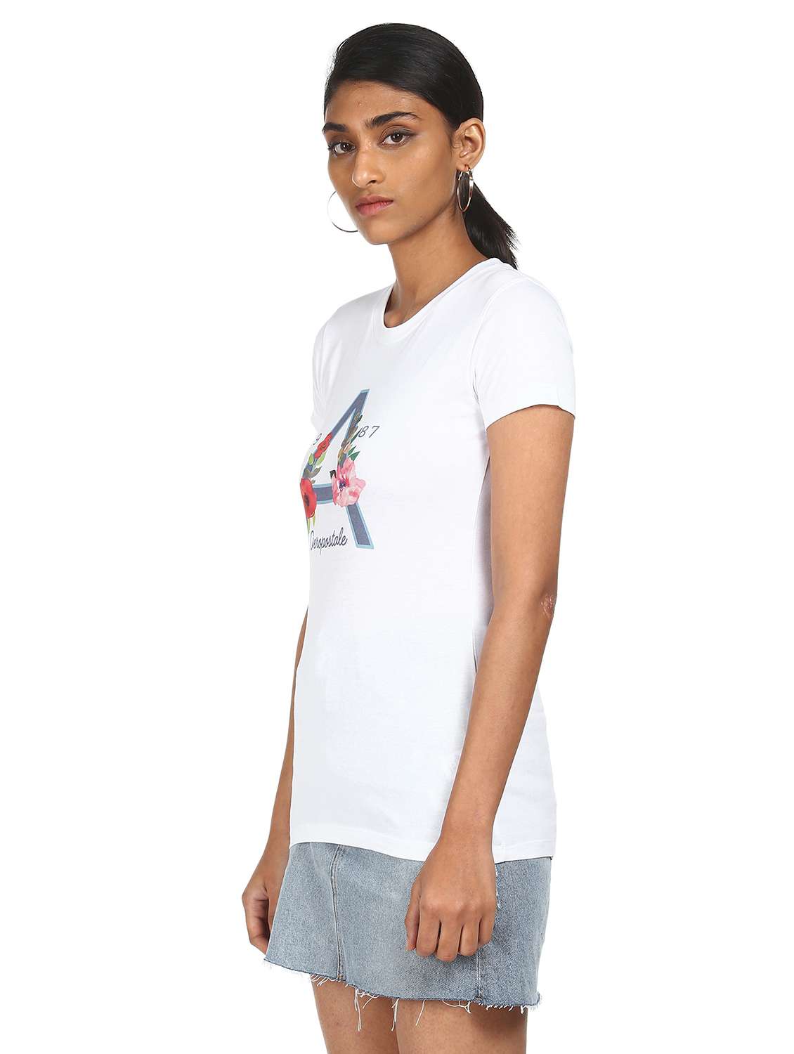 round neck graphic tee 