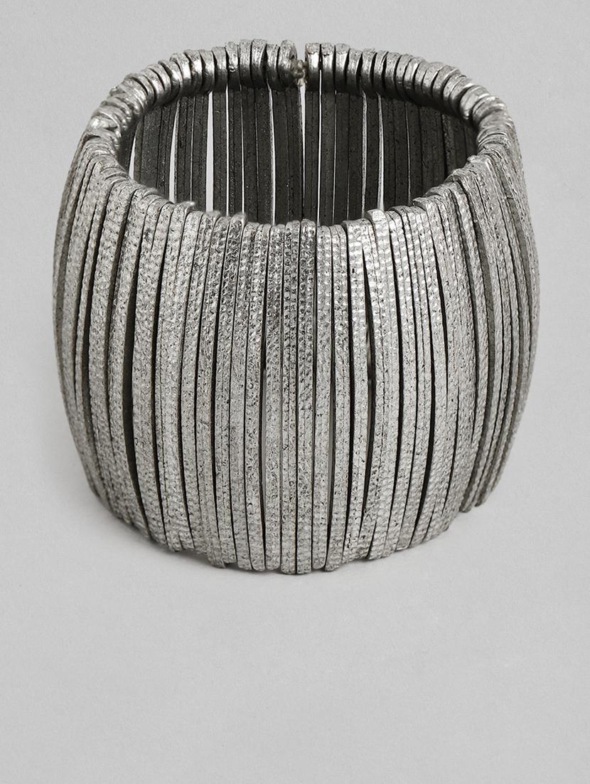 silver-toned & black geometric drop earrings - 18030253 -  Zoom Image - 0