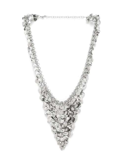 silver metal necklace - 18041740 -  Standard Image - 0