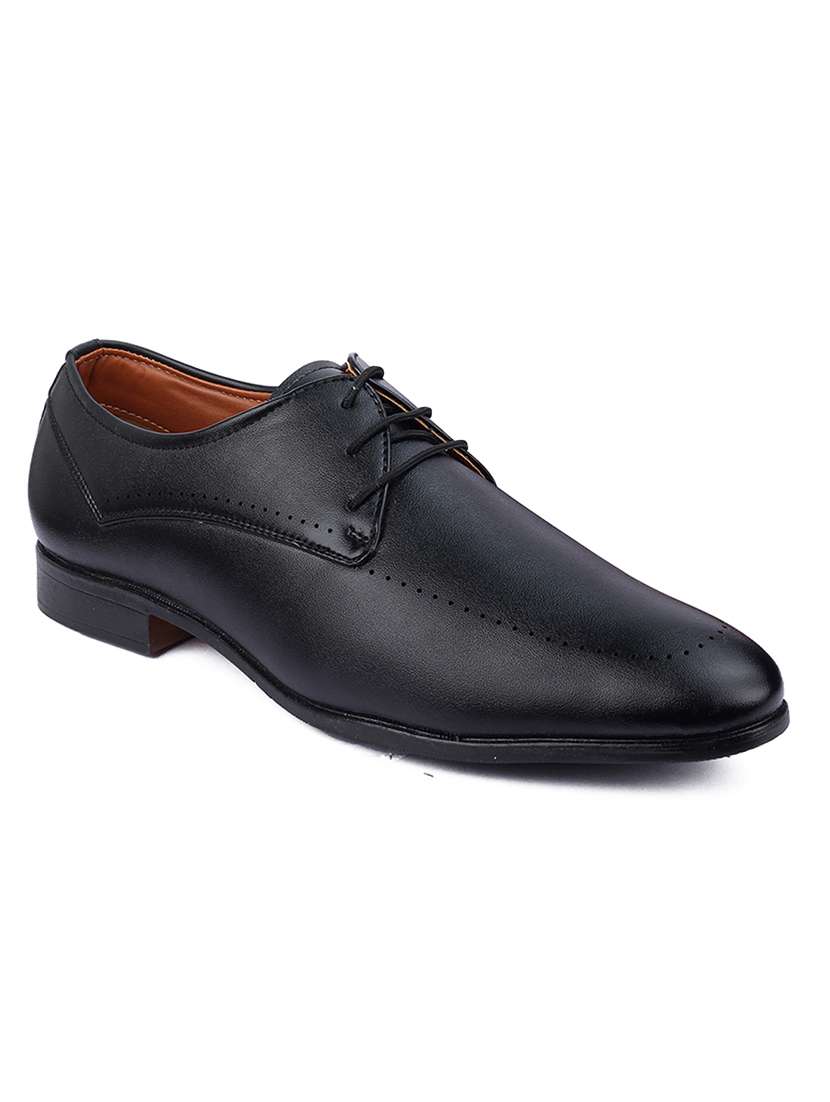 black lace up formal shoe