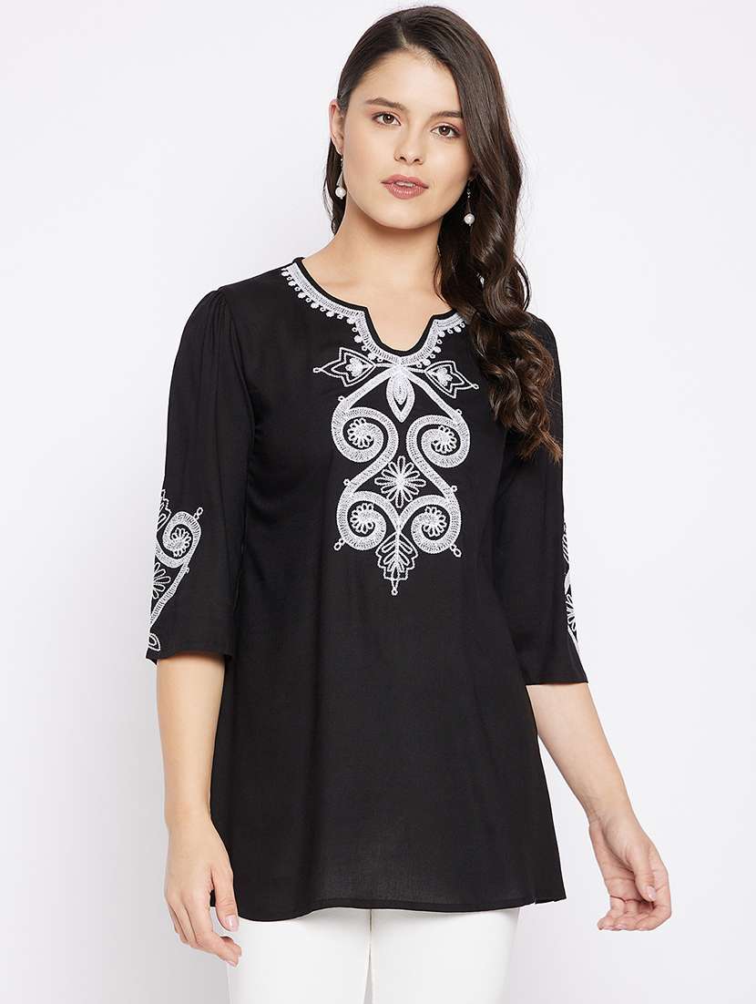 women's straight notch neck top