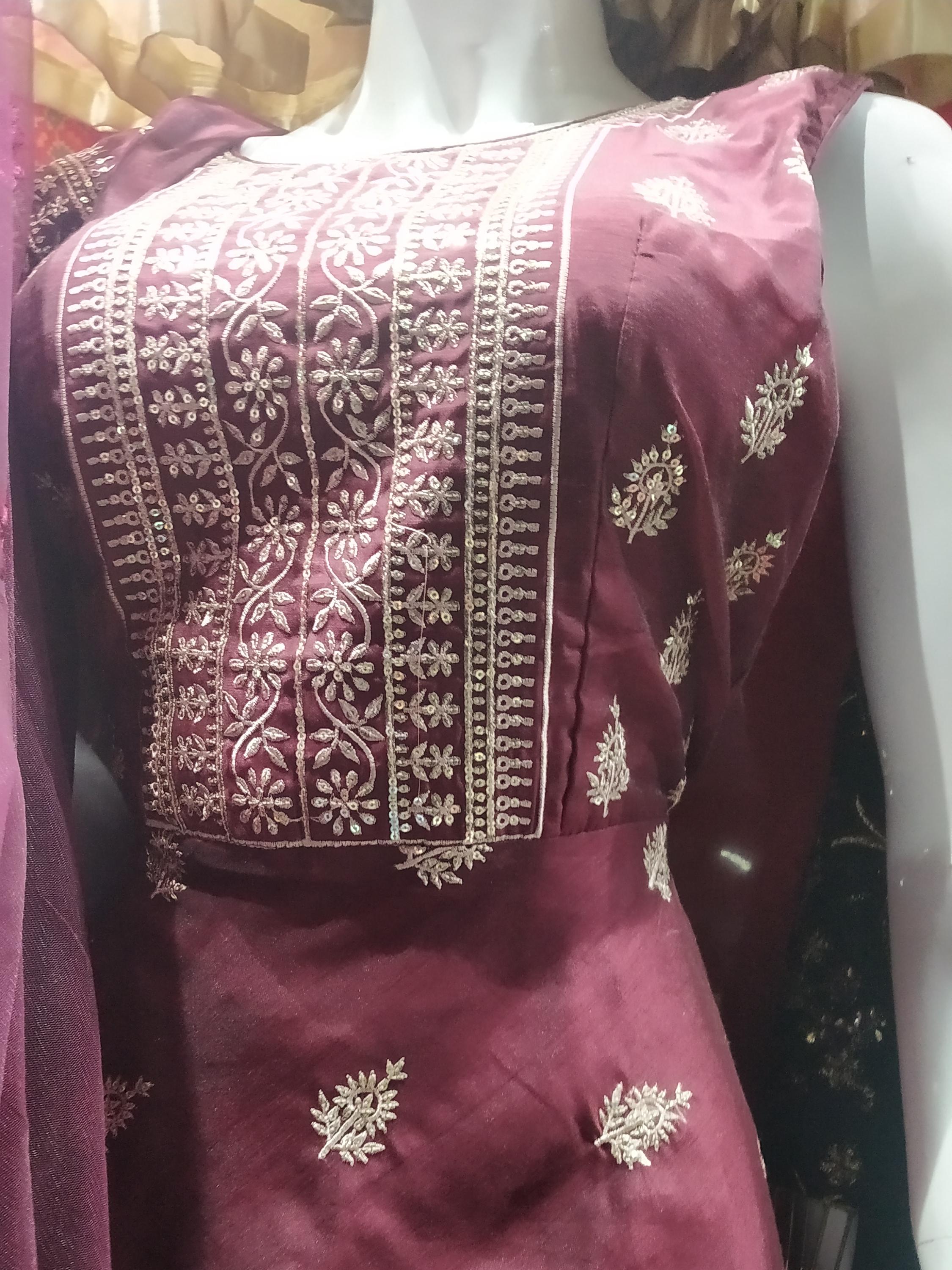 kurtis - 18052349 - Standard Image - 2