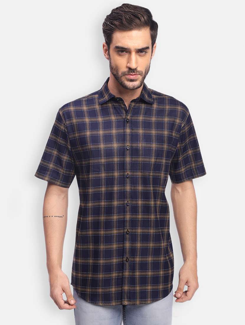 blue checkered casual shirt