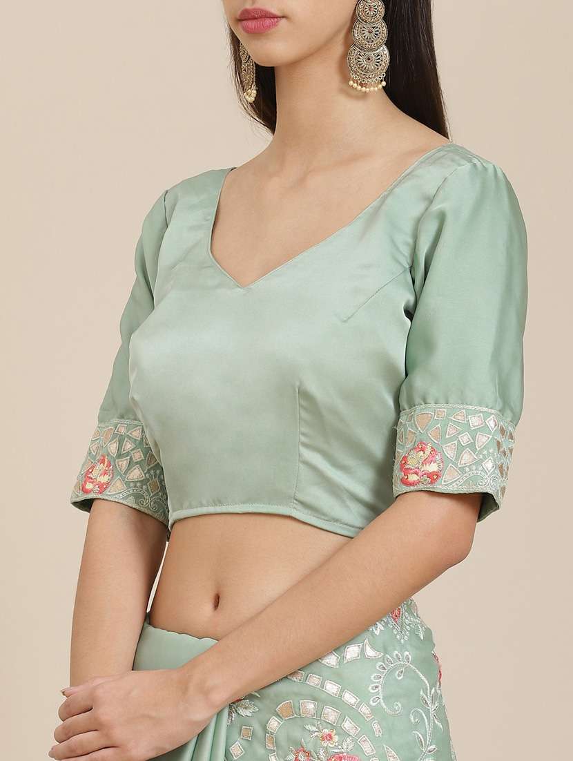 Women's Embroidered Saree With Blouse