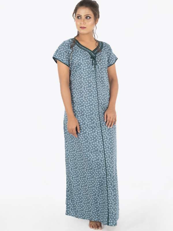 the excellent fit of this sleepwear  - 18078481 -  Standard Image - 2