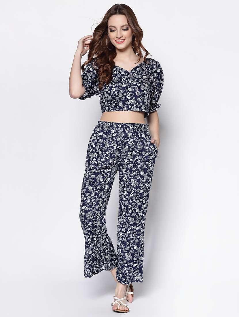 v-neck printed crop top & trouser set