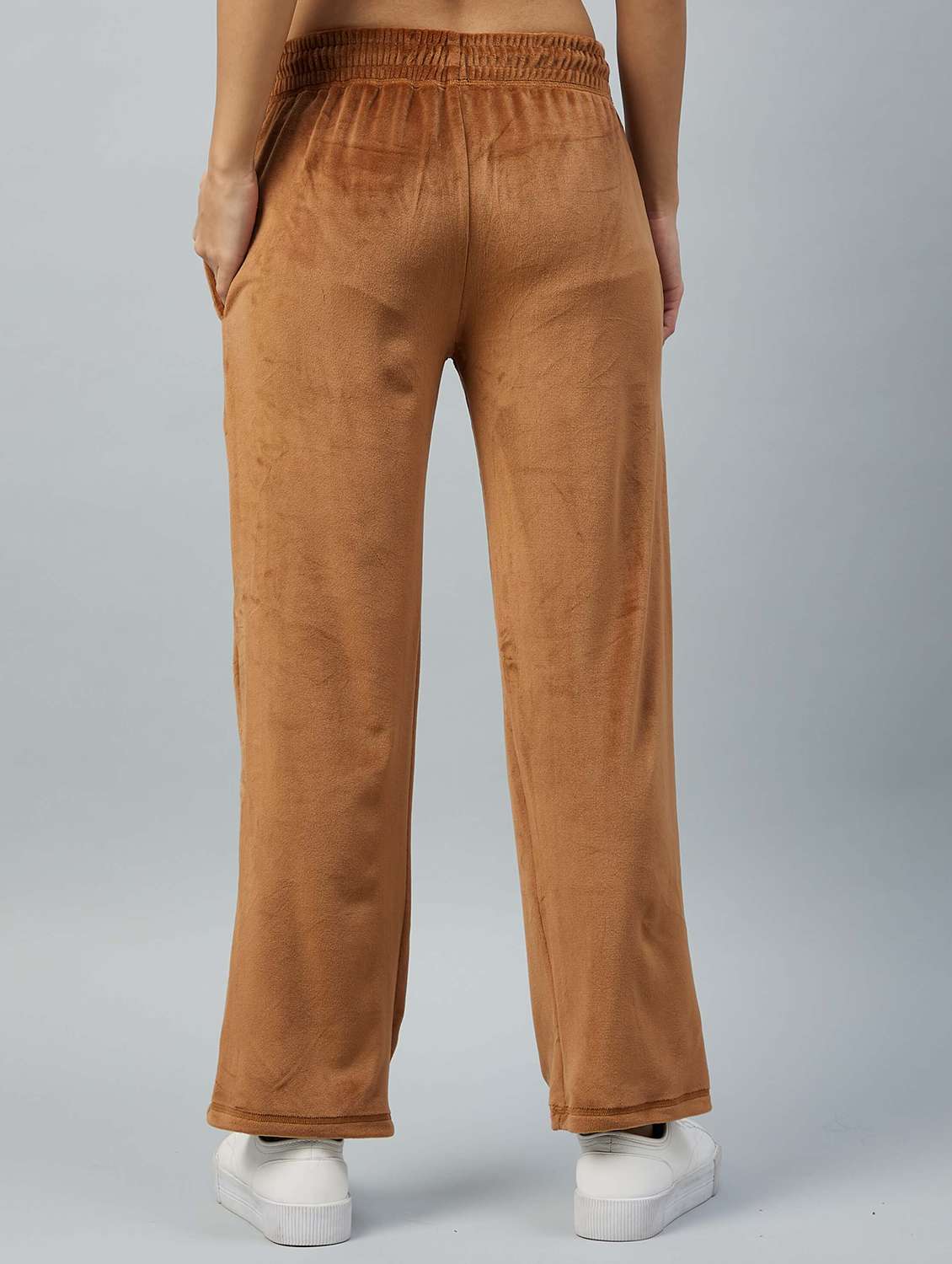 high rise solid jogger - 18110253 -  Standard Image - 2