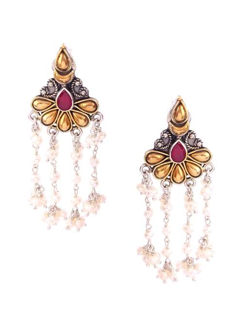 handcrafted gold earring - 18137962 - Standard Image - 0