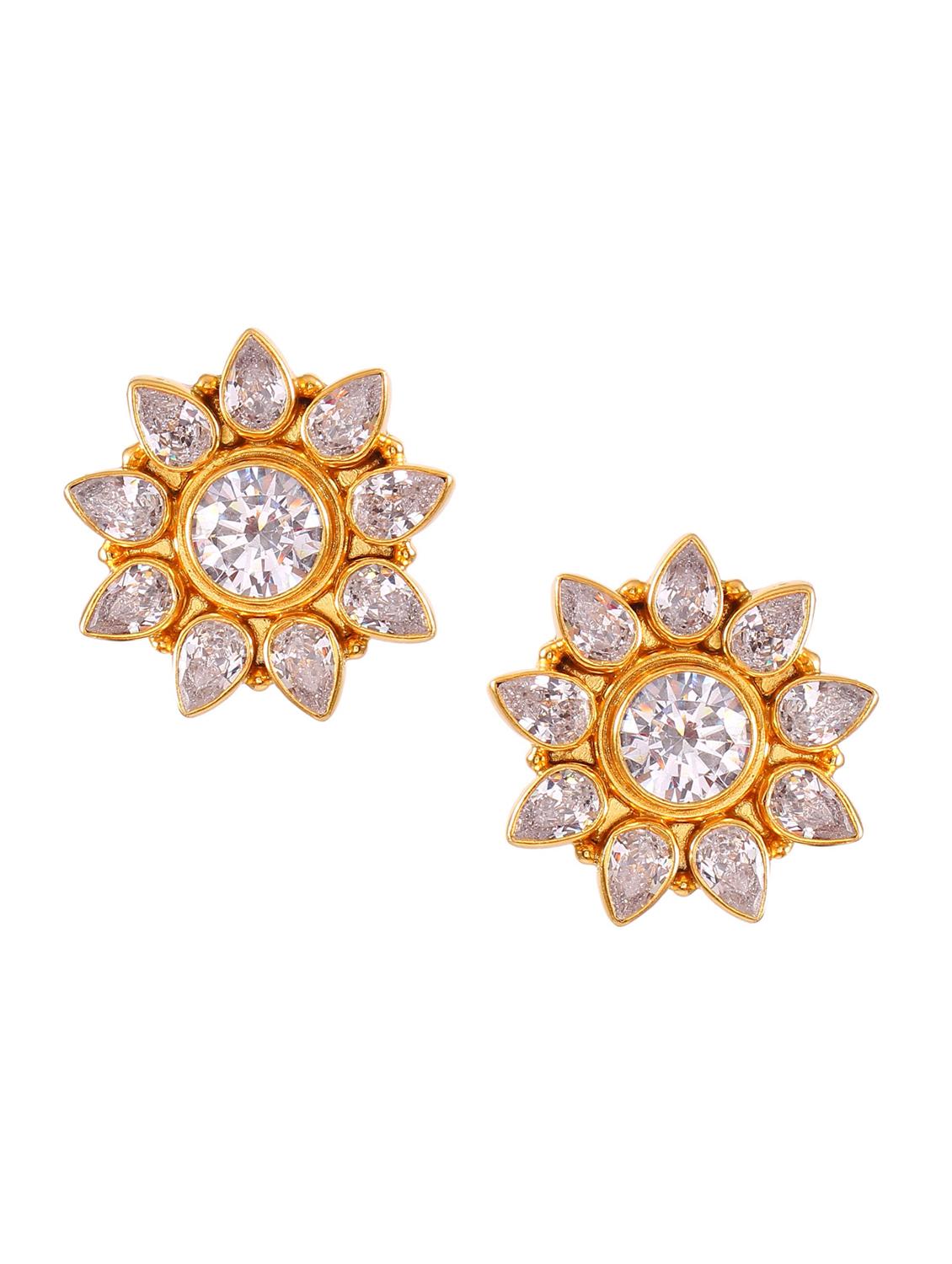 handcrafted gold earring - 18137963 - Zoom Image - 0