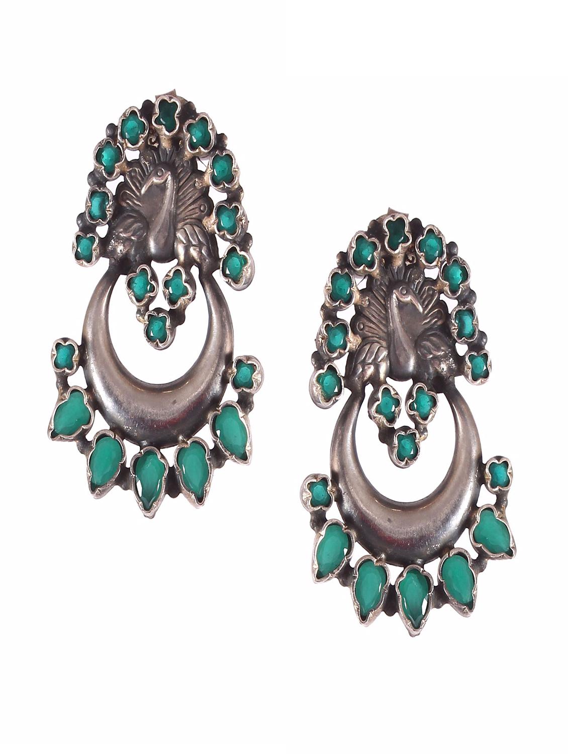 handcrafted embellished earring - 18137977 - Zoom Image - 0