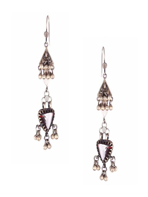 handcrafted embellished earring - 18137995 - Standard Image - 0